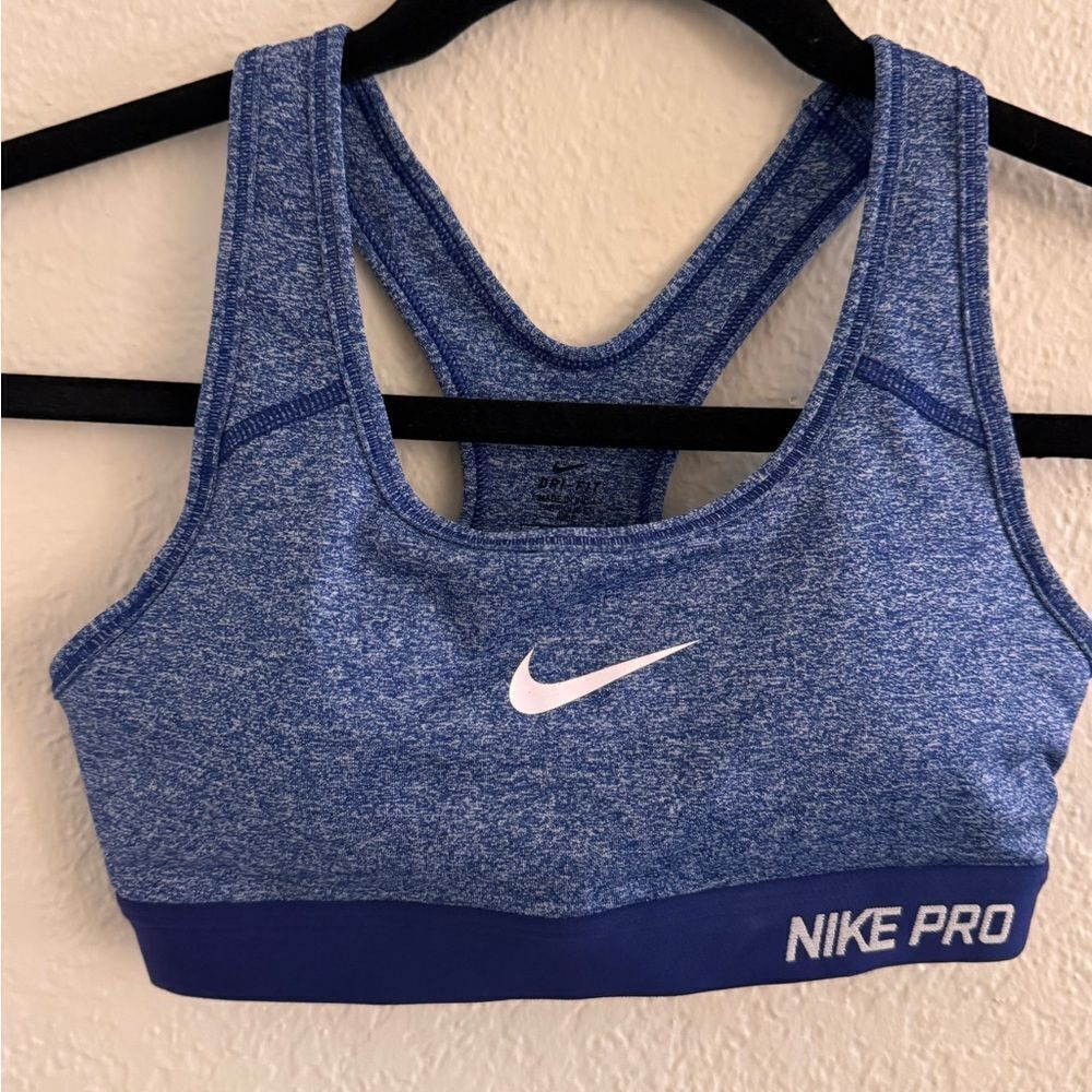 Nike Pro Blue Racerback Sports Bra with Moisture-Wicking Fabric